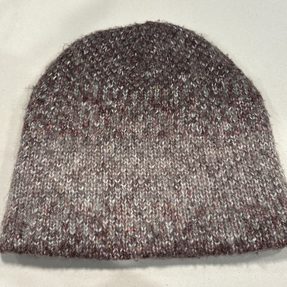 Burton Hat - Picture 3 of 5